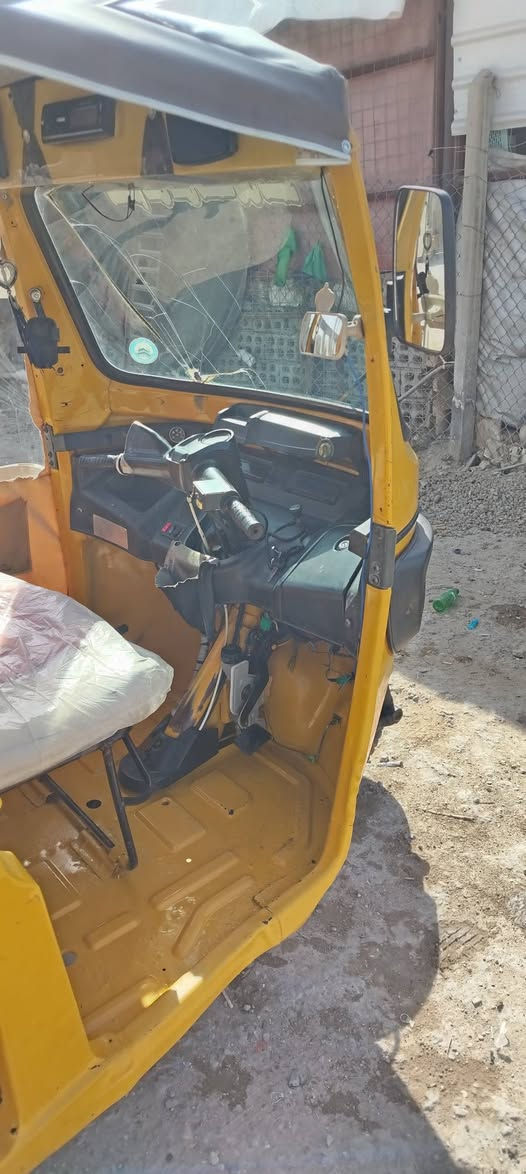 السلام عليكم تيك توك موديل 20 للبيع حلوه سعر4/250 بها مجال استفسار الرقم  ***********
