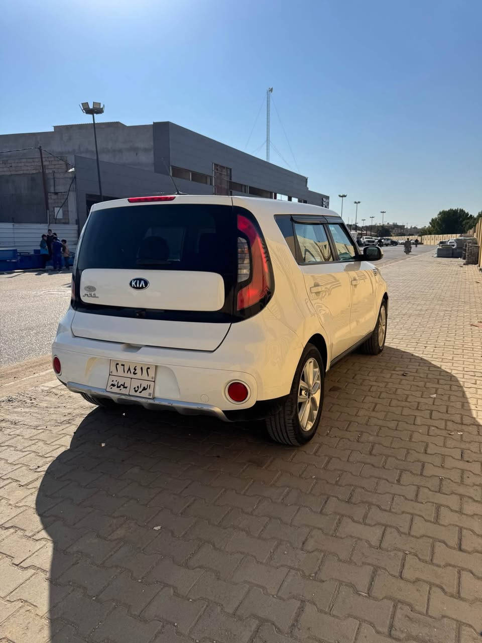 كيا صول محرك ٢٠٠٠ رقم سليمانيه تريد تحويل تريد وكاله سياره جديده ومناقصه برغي حادثه جاملغ امامي وباب جهة سايق  عليه ادامه كامله بوليش وحمام وحداديه جديده وباتري وتخم تاير جديد مكاني كربلاء 
الرقم *********** كربلاء, العراق
