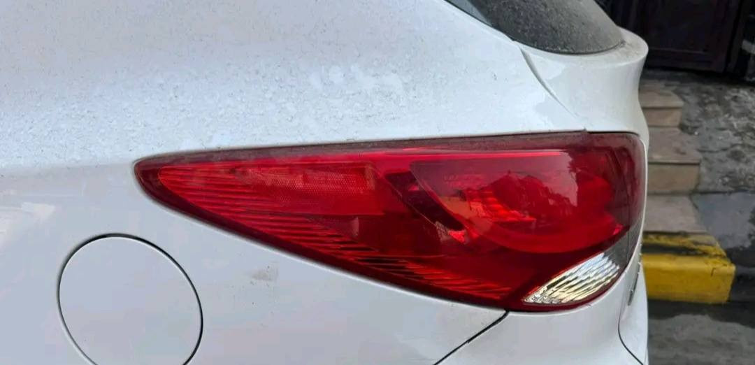 توسان موديل 2015 خليجي
رقم بغداد
مكفولة كفالة عامة من صبغ والتبديل 
ماشيه 106 كم

مكينة 2000 دوش 

تبريد قطعتين كامره وشاشه 

كير مكينة  تبريد تخم تاير كله جديد 

مكاني بغداد 
رقم صاحب السيارة 
  ***********

السعر :: اطلبه بالتعليقات يصلك خاص 📩

#ادارة_الصفحه ⚡

ملاحظه / 🔴
مدير الصفحه غير مسؤول عن بيع وشراء واصوليات السياره نحن صفحه لعرض السيارات فقط.
