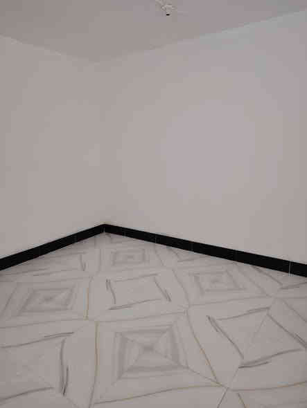 للبيع
بيت ١٠٠م امامي طابقين بناء نظيف  عكاده

سعر ١٥٥ بيه مجال قليل

يقع في صالحيه قرب مدرسة تبوك وقرب حسينة صاحب الزمان

داخل فرع عرض ١٠م

حاليا فارغ جاهز للسكن 

يحتوي طابق الأول على غرفه وصاله ومطبخ وصحيات داخليه وخارجيه واستقبال

طابق ثاني غرفتين فقط

موبايل للاستفسار ***********
