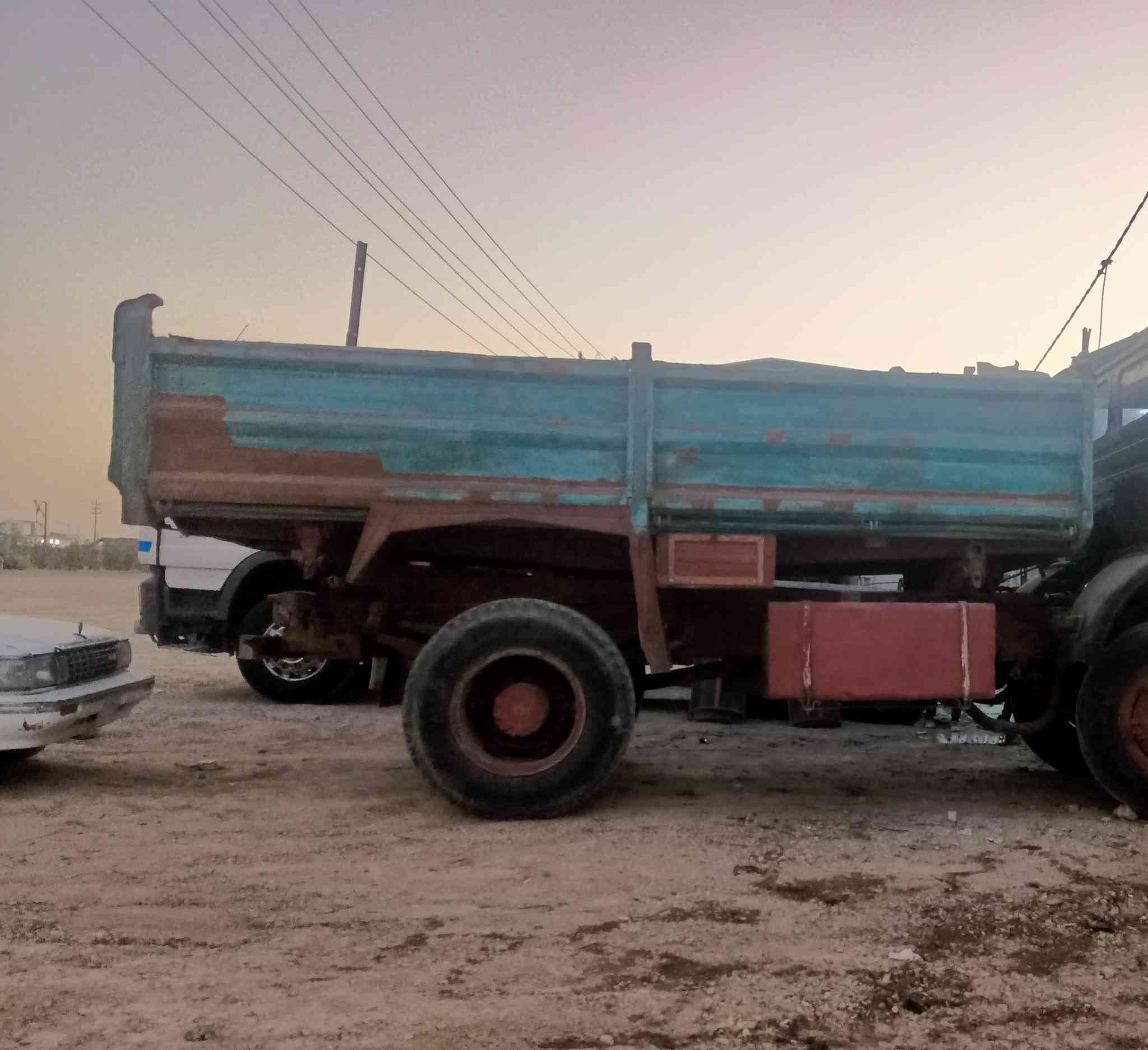 بدي نضيف كامل مناسب ***********
