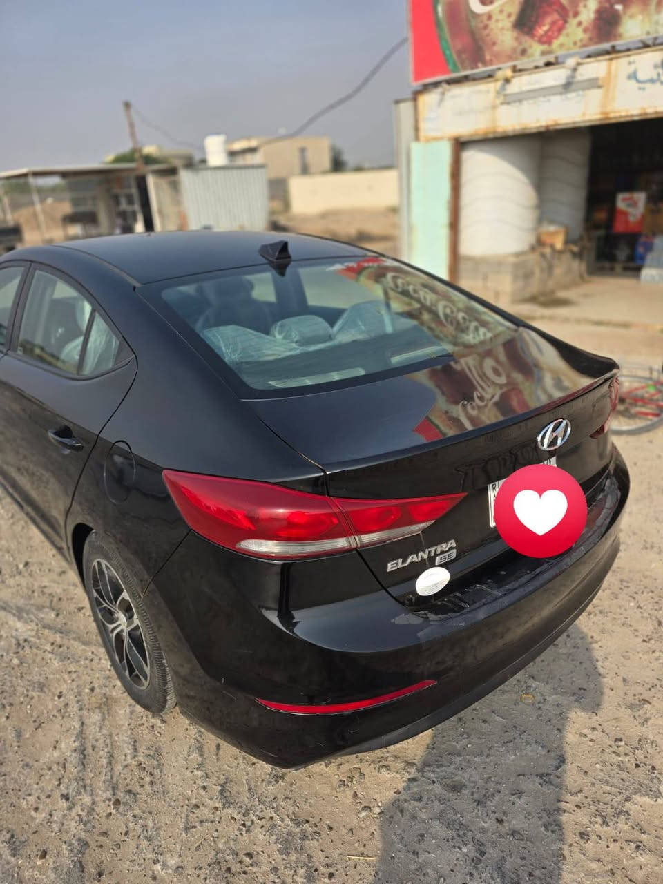 النترا ٢٠١٧ وارد امريكي السياره حلوه ونضيفه مبدل بس بنيد سعرها ١١٨ وبيه مجال  ***********
