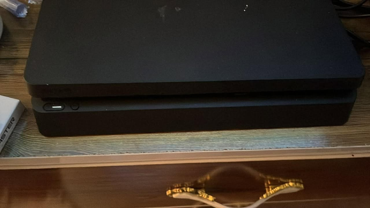 السلام عليكم بلي 4 مهكر نظام 9
افضل نظام تهكير بدون قرص ولا فلاش

الذاكرة 500 كيكا هذن العاب البيهن كدامك

الملحقات

جوستك 1 اصلي 

وايراته كامله

كارتونه

السعر275الف

مكاني بغداد مدينه الصدر التواصل بل مازنجر بلخاص🤍✅


**إذا كنت صاحب هذا الإعلان وتريد حذفه لأي سبب، رجاءا أرسل رسالة إلى الدعم الفني**