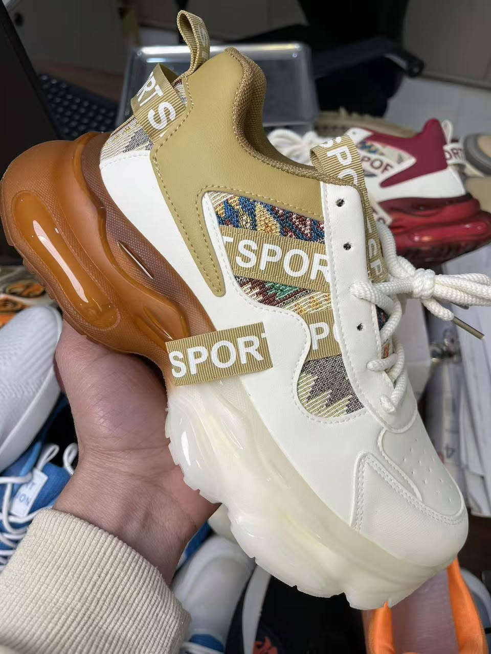 الجودة جيدة جدًا
جمله الجمله صحاب محلات اقل طلب كارتون متوفر
سعر الزوج: 13$
سعر الكرتون: 390$
حذاء رجالي قياسات كاملة من 40 إلى 44 كل قياس 6 أزواج موزع بالتساوي
الكمية المتوفرة: 500 كرتون
الكرتون يحتوي على: 30 زوج
حجم الكرتون: 0.25 متر مكعب
وزن الكرتون: 27 كغ
كود المنتج
*********** وتساب
