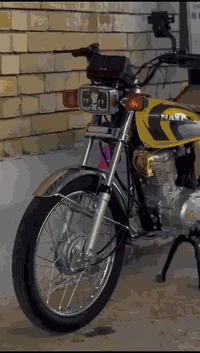 السلام عليكم ورحمة الله وبركاته اسعاد الله اوقاتكم ❤️
السلام عليكم ورحمة الله وبركاته

دراجه نامه امتياز موديل ٢٠٢٥ مطلعه على أيدي بشهر ٦ وساحكه على أيدي دراجه ناعمه وتخبل شلعته ماشاءالله دراجه مكفوله كفاله عامه برغي واحد ما بيه نقص دراجه أوراقه كلهن اصوليات و كاملات بنفس اليوم اكاتبك وبيه هورن طاط كلش قوي وبيه منظومه زنون كلش قوي وعالي ومسويه دكمه مال رماش قوي دراجه مال جناي وكلش نضيفه وما استخدمته هواي خازنه وعلى هاي حطته بل بيت تجي تكلب وتفحص وتشوف بعيونك
 واني اخوك من نوع الي احب الجمال والترتيب فا دراجه مرتبه على أيدي وكيل الدراجه عباس العارضي وبيه دبلات الوره مال دايون  اصليات غير الي بل صور '' للمعلومه الصندوق شاده للجماليه '' دراجه جديده وكلش نضيفه وشرط الفحص والكفاله العامه 
سعر الدراجه مليون و 175 وبيه مجال للشراي أخيك اذا مو شراي لا تعبني
مكاني النجف الاشرف
رقمي للاستفسار : ***********
