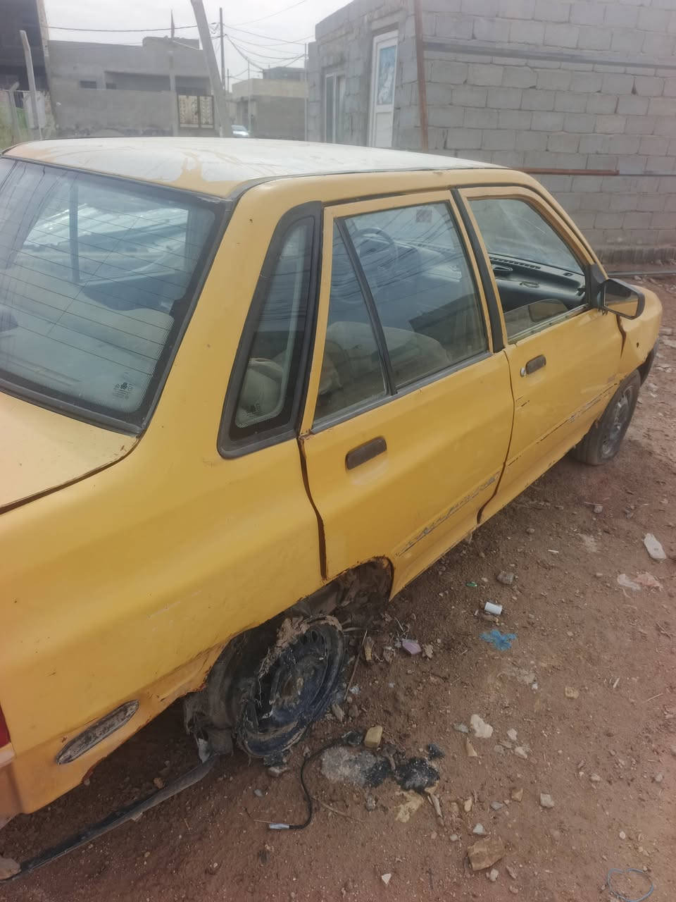 سياره سايبا للبيع مديل 2011
محتاجه فقط محرك المحرك البيه كايم السعر 7 اوراق وبيه مجال رجا رجا الموشراي لايتصل رقم الهاتف 
***********
