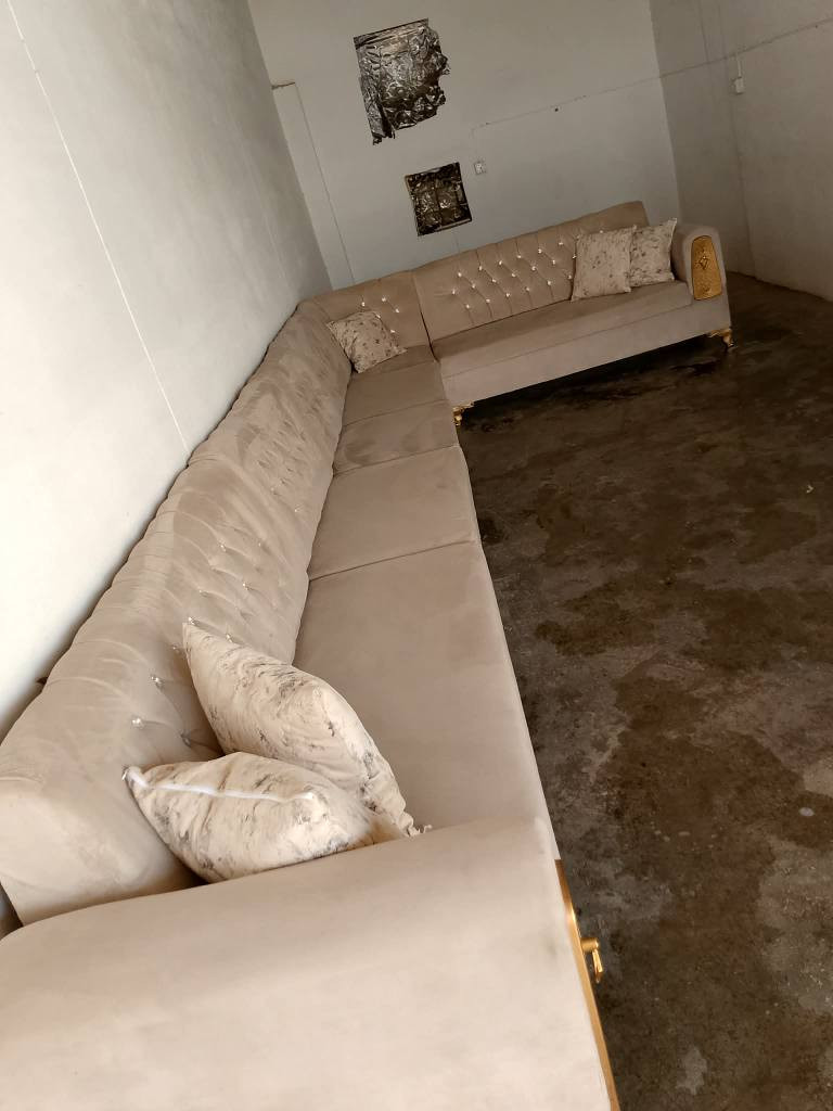 غراض بيت للبيع تخم ديوان 9متر 250 طباخ 75كاونتر130 ثلاجه مامصلحه تركي 18قدم 230شراي يدخل خاص كركوك, العراق


**إذا كنت صاحب هذا الإعلان وتريد حذفه لأي سبب، رجاءا أرسل رسالة إلى الدعم الفني**