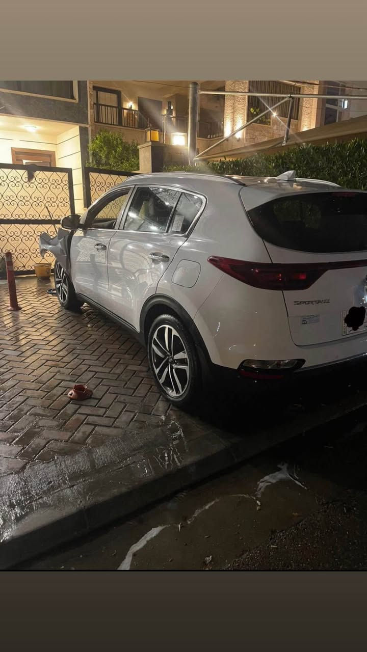 سلام عليكم سبورتج 2021 خليجي ابيعه عل ضربته بيه جاملغ ولغد سياره شغالة وتمشي سابقا مكفوله العنوان بغداد الغزاليه للاستفسار *********** بغداد, العراق
