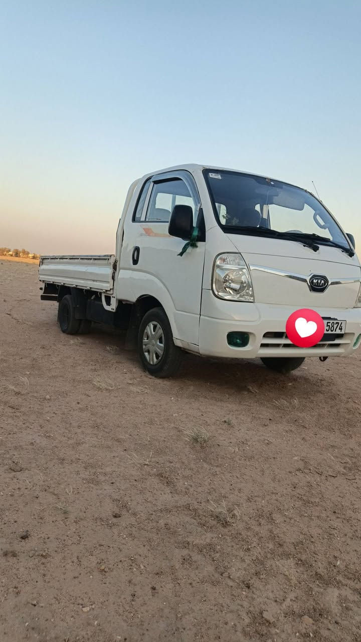 السلام عليكم كيا حمل للبيع العنوان النجف الكوفة السعر 85وبيه مجال للاستفسار ***********
