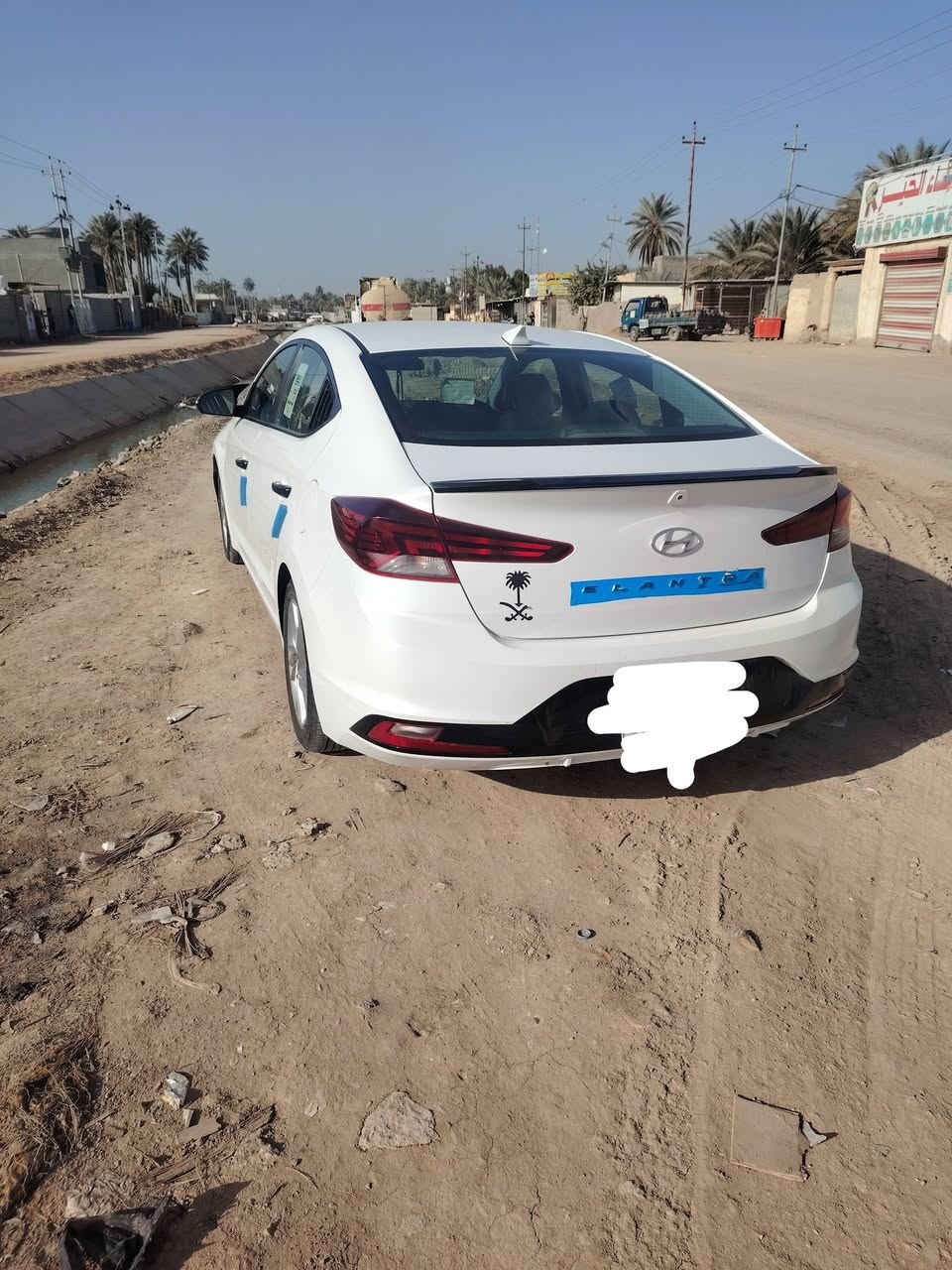 سلام عليكم النترا للبيع 2020  السياري جاهزين مكينه 2000 دوش كير ايتي السياري مابيهي نقص مكان السياري  كربلاء  رقم ***********   سعر 138 وبيهي مجال قليل كلش
