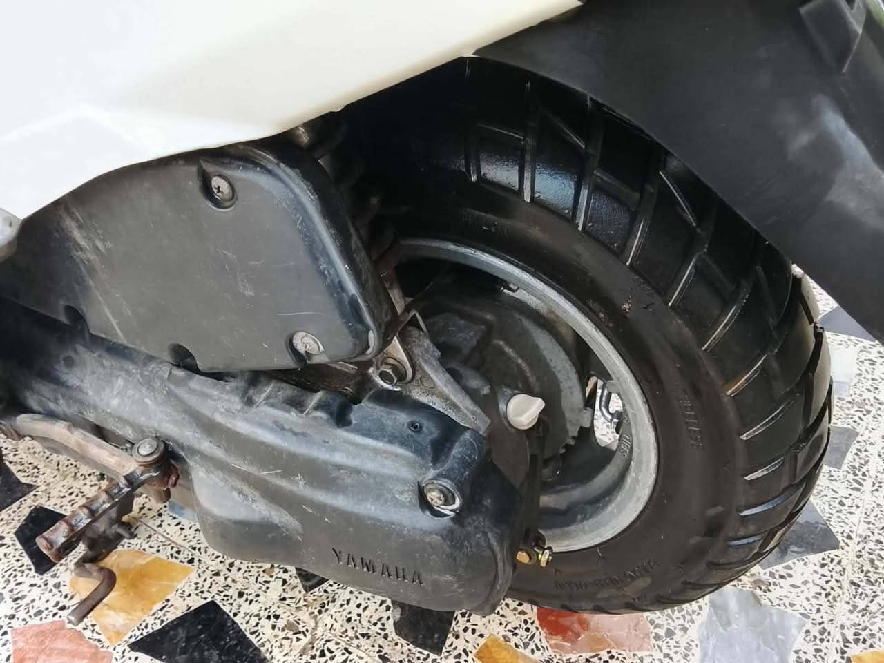 السلام عليكم بيكم شلعه معدل كلهه بلادي سلف هندر دراجه خرسه كهربائيات كامله دراجه بلادي مكاني بغداد الحبيبيه قرب مطعم وليد ابو الكص  *********** سعر 450
