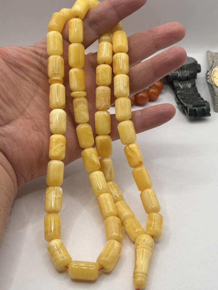 مسباح كهرب حر طبيعي كنغرادي شجري ماشاء الله مسباح ثكيل محمل شيوخ كصة برميلي الوزن 85 غم قياس الحبة 11.5*18 ملم عدد الحبات 45 حبة السعر خاص يوجد توصيل للمحافظات كافة.


**إذا كنت صاحب هذا الإعلان وتريد حذفه لأي سبب، رجاءا أرسل رسالة إلى الدعم الفني**