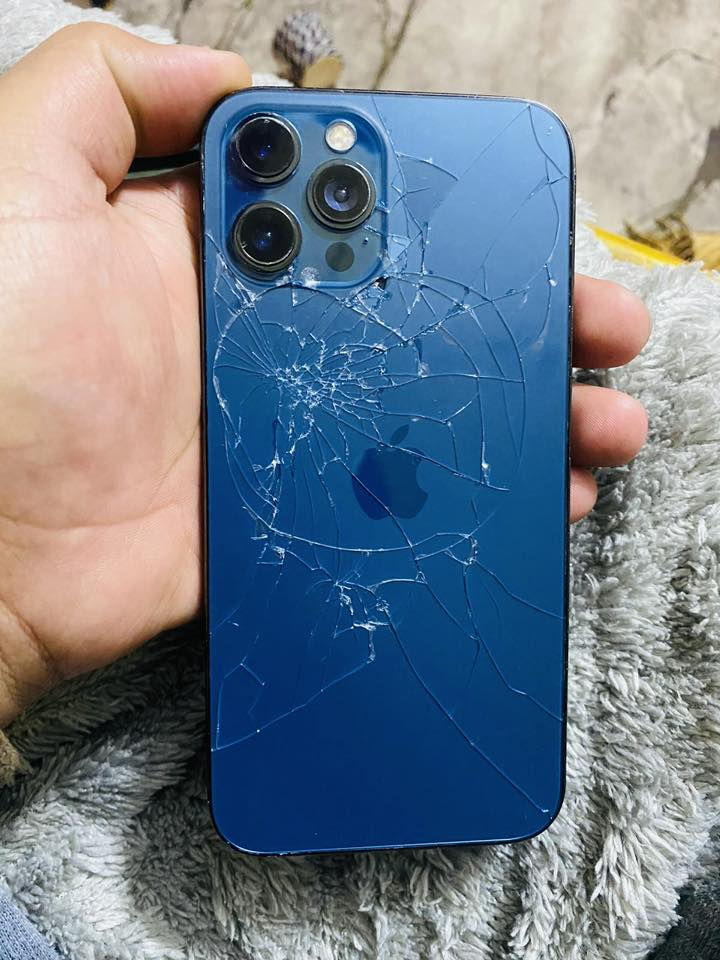 ‏انزوي ايه أبيع الوصف خاص*********** 12 Pro ماكس
