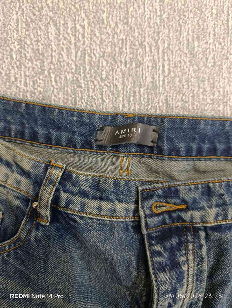 Amiri
بنطرون اميري ما ملبوسة 
قياس 38
طول 110
توفير توصيل للكل محافظات


**إذا كنت صاحب هذا الإعلان وتريد حذفه لأي سبب، رجاءا أرسل رسالة إلى الدعم الفني**