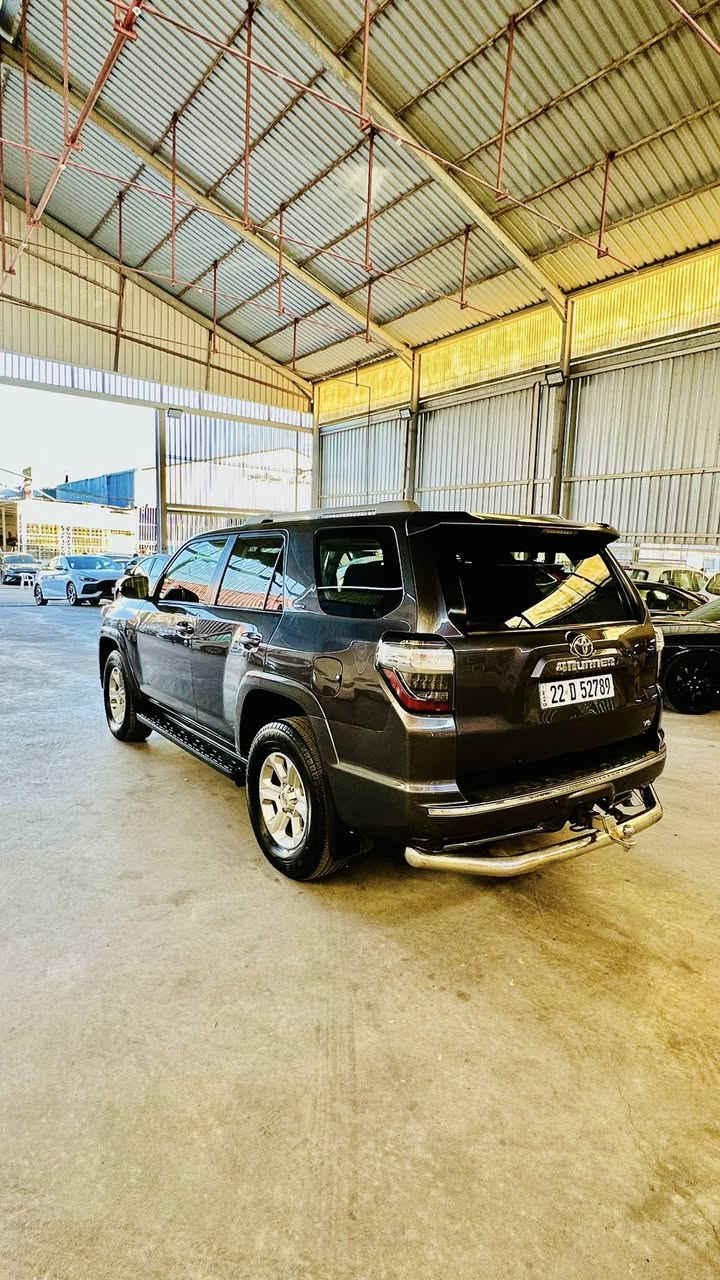 السلام عليكم
فور رنر 2017 
ستة سلندر V6
دفع رباعي 
شاشة كبيرة 
كاميرا 
تحكمات جهتين 
كروز سرعة 
7 راكب 
رقم وسنوية وهزة جديد 
رقم اربيل 
مكان السيارة اربيل 
بيهة صبغ اربع قطع بنيد وجاملغات ثنين وقبغ الصندوق بدون شواصي 
السعر المطلوب 205 ومجال بسيط
ت ***********
