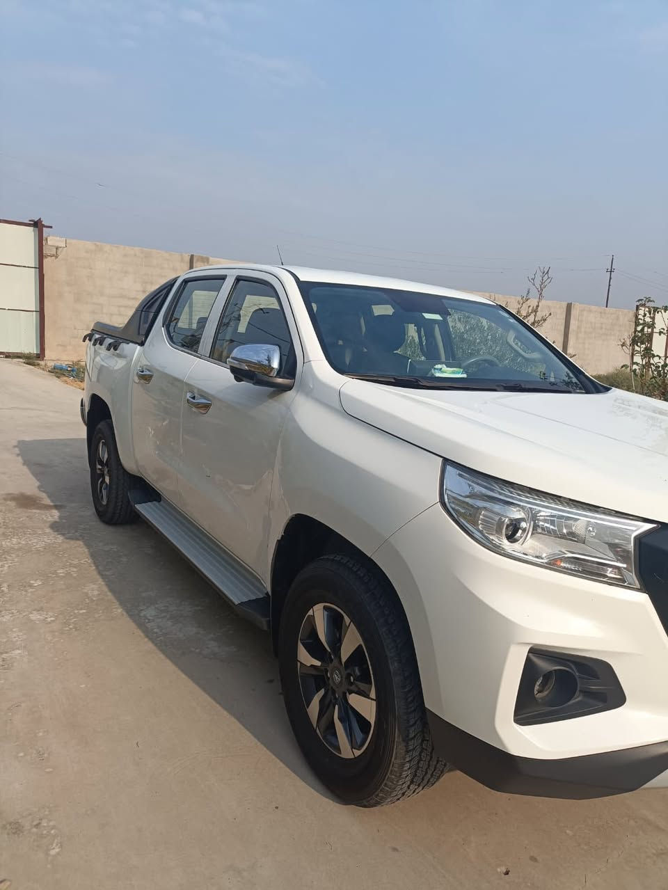 السلام عليكم مكلف بل النشر فقط
للبيع بيكب هانتر شانجان
رقم أربيل 
موديل 23 السياره حره بسمي شرط التحويل
 مواصفات السياره
 3بصمات 
تبريد قطعتين 
لايت زنون 
دفع رباعي 
كشنات الاماميه كهرباء 
كامره وحساسات خلفيه
 اشاير بالمري 
نظام قياده سبورت وايكو نورمال 
كير عادي واتو 
شاشة دشبول تحكم ستيرن 
قفل سرعه كير ومكينه مسيوبوشي
تخم تاير
السياره اي نقص مابيها
 سياره جديده ماشيه 113
مكان السياره بغداد الكاظمية
السعر 175 وبيها مجال 
***********
***********
