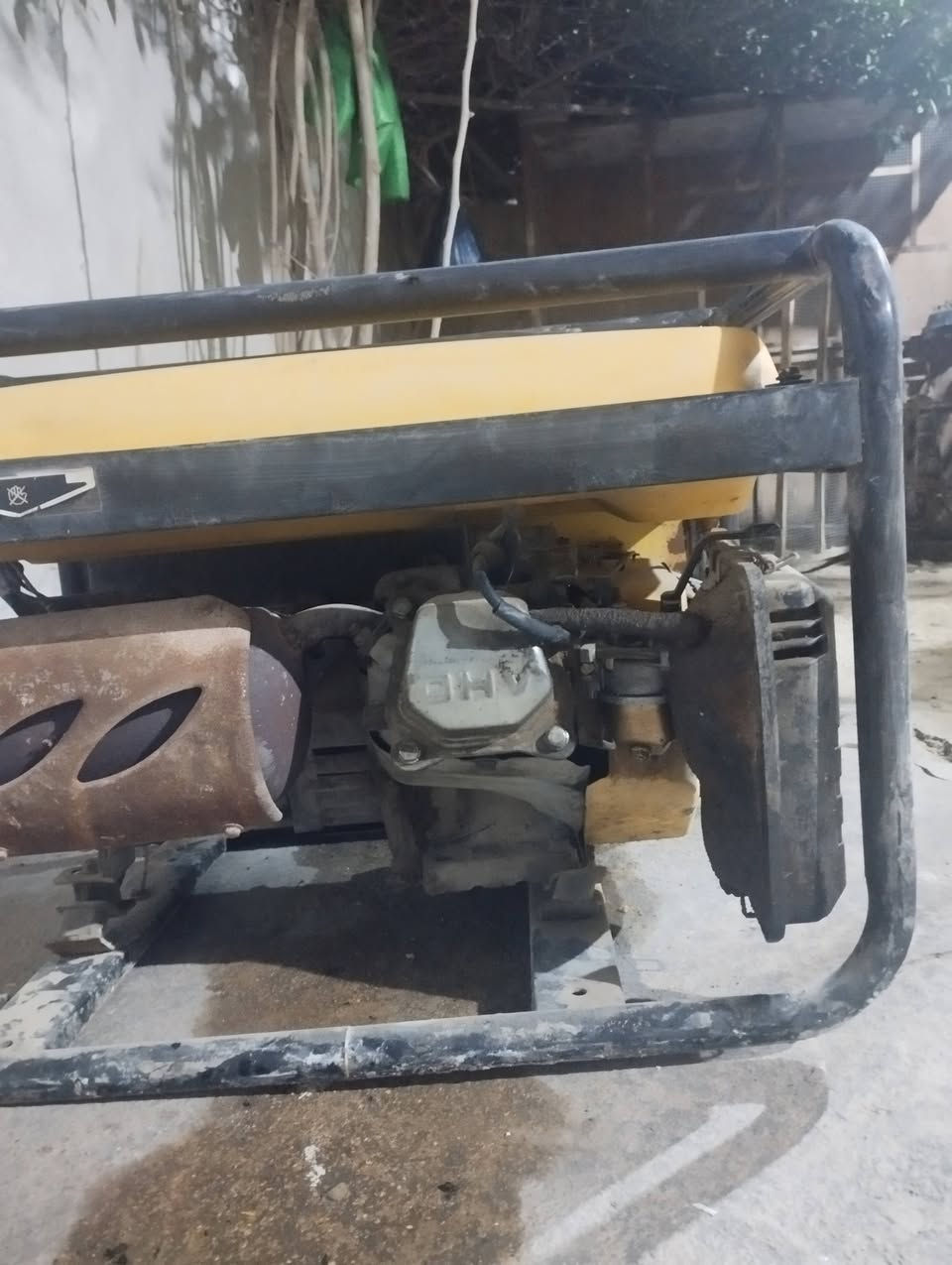 سلام عليكم مولدة شغالة للبيع مسويلها إدامة جديدة  دهن وكابريته وبلك جدد سعرها 90 الف وبيها مجال مكاني حلة شارع ام البنين


**إذا كنت صاحب هذا الإعلان وتريد حذفه لأي سبب، رجاءا أرسل رسالة إلى الدعم الفني**