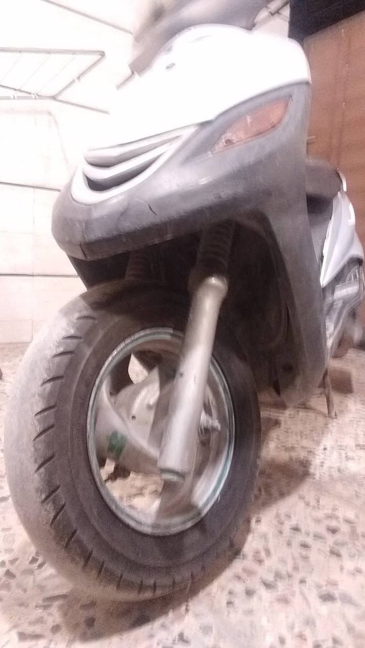 ماكس ١٤٠كلهه بلاديه كبيرته مكينه ممفتوحه كفرات  ناعمه شلعه معدل دهن جديد لا نضوح لا تبخير لا صوت  نكره بكل وقت  خير من  الله سعر ٢٥٠  قفل المكان الغزاليه شاري يتصل مزجر وتساب
***********
