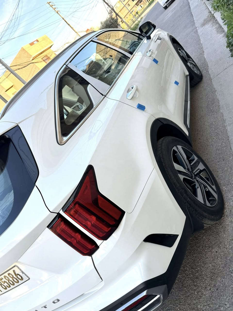 كيا سورنتو خليجي موديل 2022 رقم بغداد ماشيه 41 مكفوله من الضربه والصبغ عدا بارد شويه بلباب  محرك 6 سلندر 3500  
7 راكب جنطه كهرباء كشنات كهرباء سايد بريك بصمه تشغيل عن بعد حساسات امامي خلفي سياره فول عدا فتحه تخم تاير سبير منازل بصمات عدد 2 سياره جديده مكاني بغداد الاطباء 
السعر 265

***********
