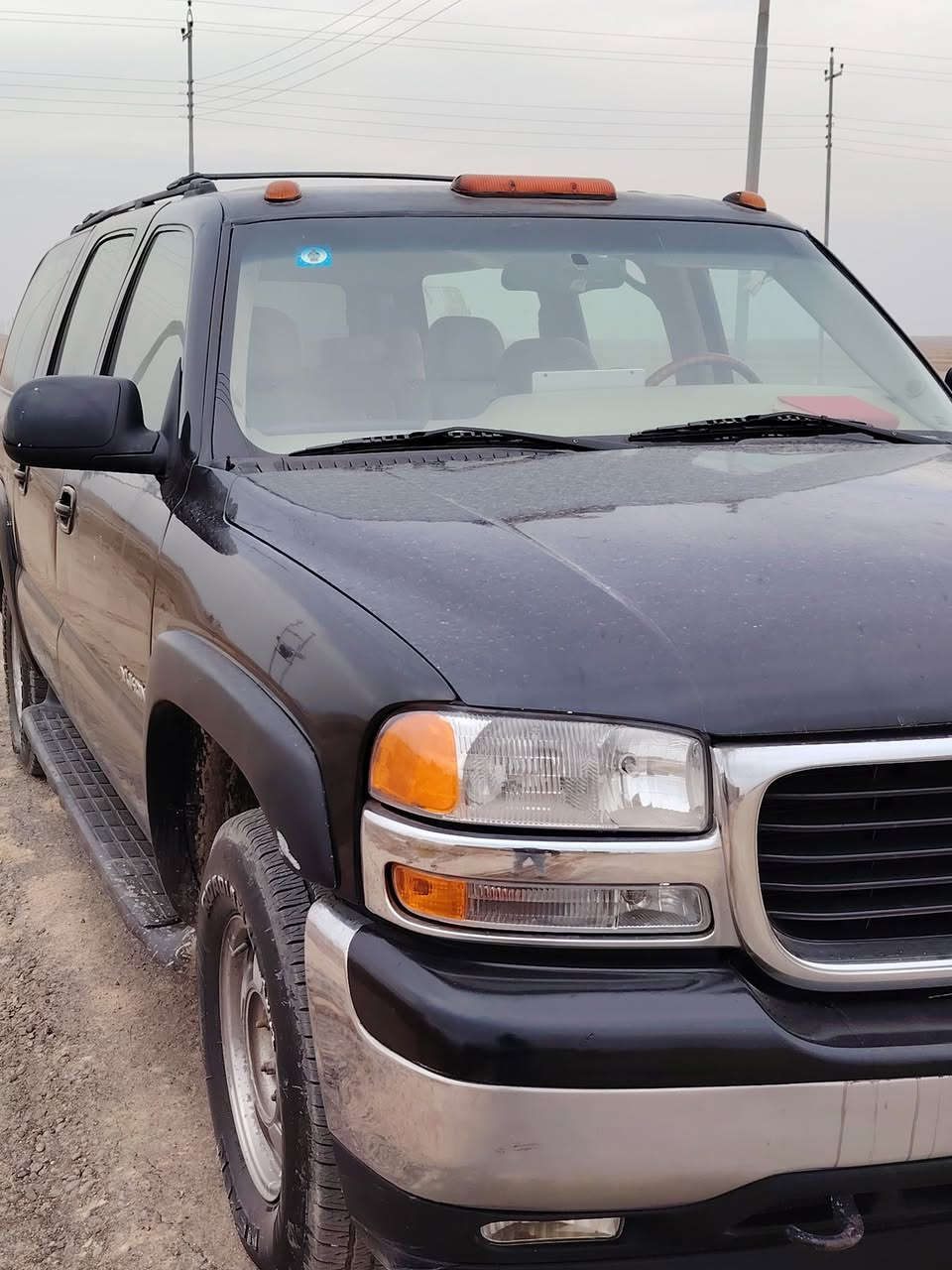 يوكن جمسي 2002 رقم انكليزي باسمي سنويه لغاية 30 دواخل كدلاك  مكينه 5300 كير 700  تايرات جدد  كهربائيات كامله.  مكفوله من النقل ومن الضربه. فقط صبغ تغيير لون  سياره جاهزه وناعمه السعر 110 وبيه مجال ***********
