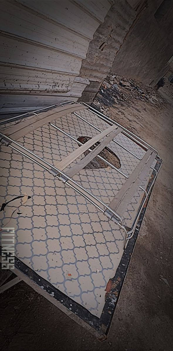 اللهم صلي على محمد وال محمد
سيبايه منسي  تفصال مظبوط نصبه تخبل جديده لك طك كارتون 
 وسعر ١٥٠ شراي يدلل 
والدور رخيص خل يروح لرخيص يشتري راسلني وتدلل مكاني بالزعفرانيه.  ***********
