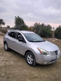 نيسان روج • ٢٠١٠ • بدل نافارا