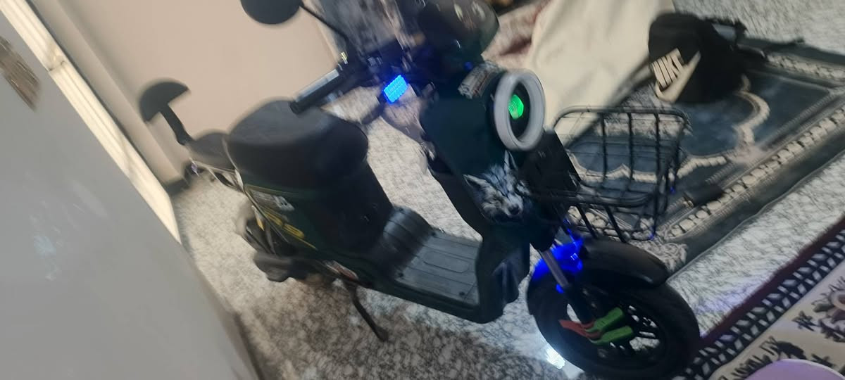 R9 الدراجه جديده ونضيفه مكفولة كم طخه خفيفه بل كفر بطاريات مكفولة الأصل الملف الأصل السعر ٥٥٠بيه مجال حك الجيه ناصرية تضحيه ***********
