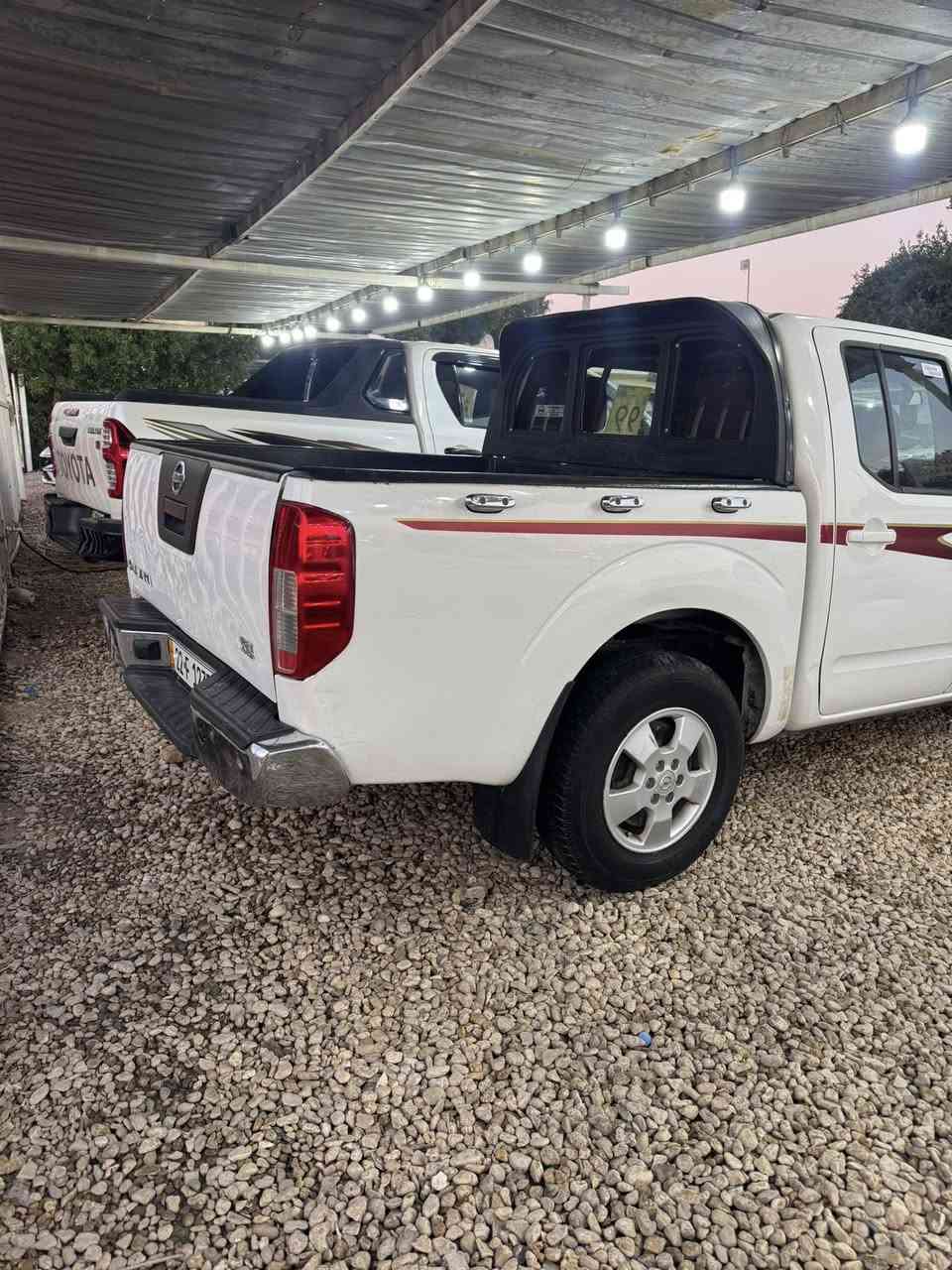 السلام عليكم
نيفارا موديل 2013 فول اوتماتيك سعر 120 
رقم أربيل باسمي هزه وسنويه جديده ل 2030
مكفوله جديده لك كلها على وضع الشركه 
مكاني كربلاء للتواصل ***********
