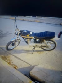 دراجه ناعمه موديل 21 350 بها مجال للطيبين رقم الهاتف واتساب07754889174