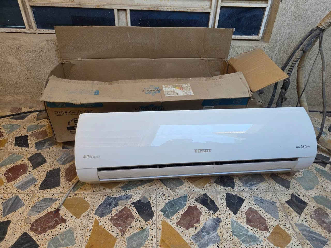 قطعة داخلية طنين سبلت توسوت هي وبواريها نظيفة كلش ومثل ما موضح بالصور 

للتواصل فقط الاتصال على الرقم 
*********** عمارة, ميسان

