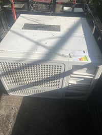 مكيف للبيع مستعمل موسم واحد  07729650371