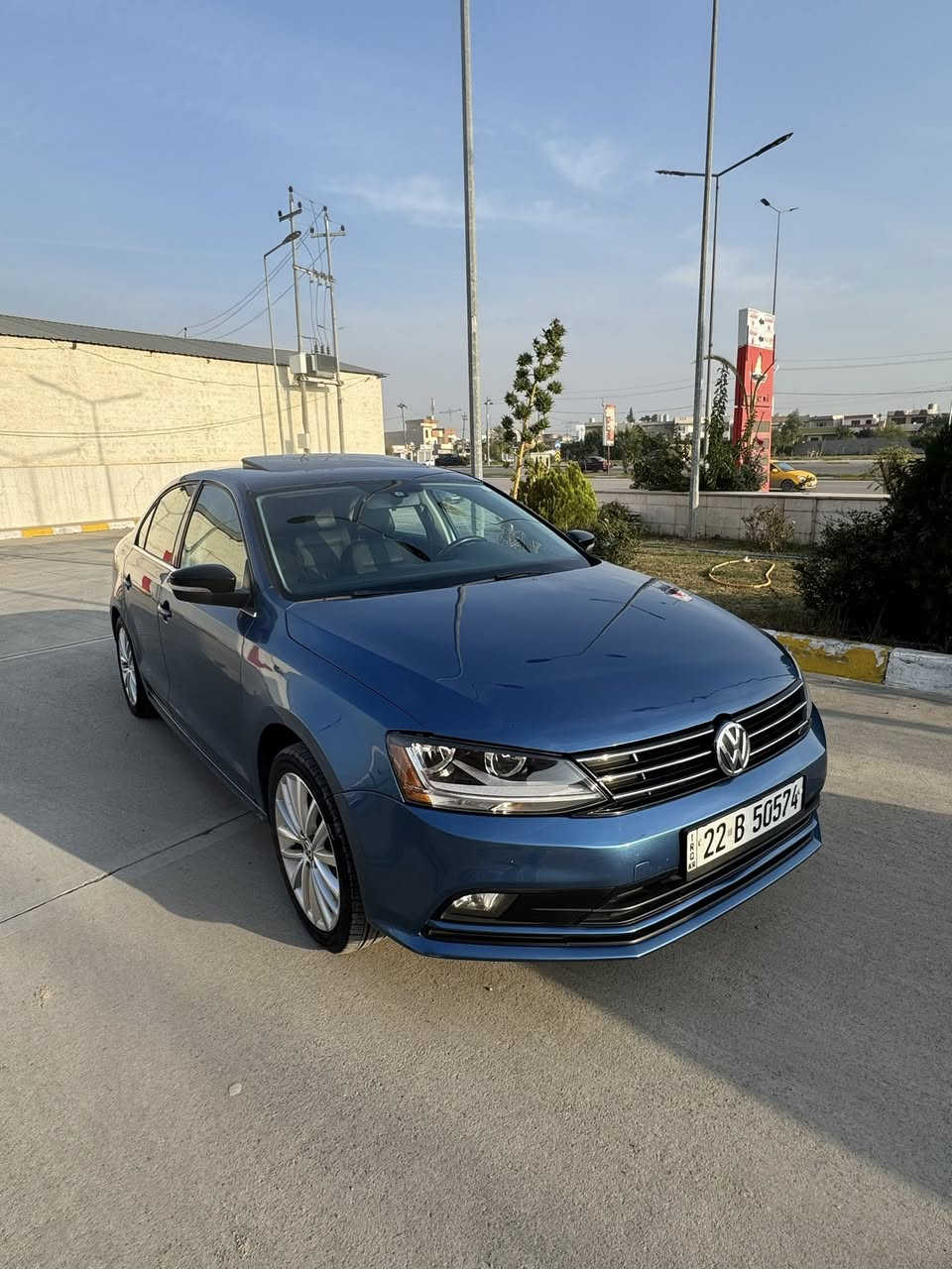 السلام عليكم
جيتا موديل 2017
محرك 14 ‏توربو
‏مواصفات SE
بصمه باب بصمه تشغيل رادار جنبي وخلفي 
كشنات جلد تدفئة  سقف سلايت 
حادت سياره بونيد وجاملغ بدون دواخل بدون ايرباك 
هزه وسنويه جديد لحد 2029
سعر 135$بي مجال قليل 
مكان سياره كركوك 
***********
اتصال او وتساب مااجاوب خاص
