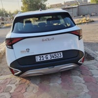 كيا سبورتج موديل 2024 نص فول خليجي محرك 2000 دوش 07714754061 كفاله عام...