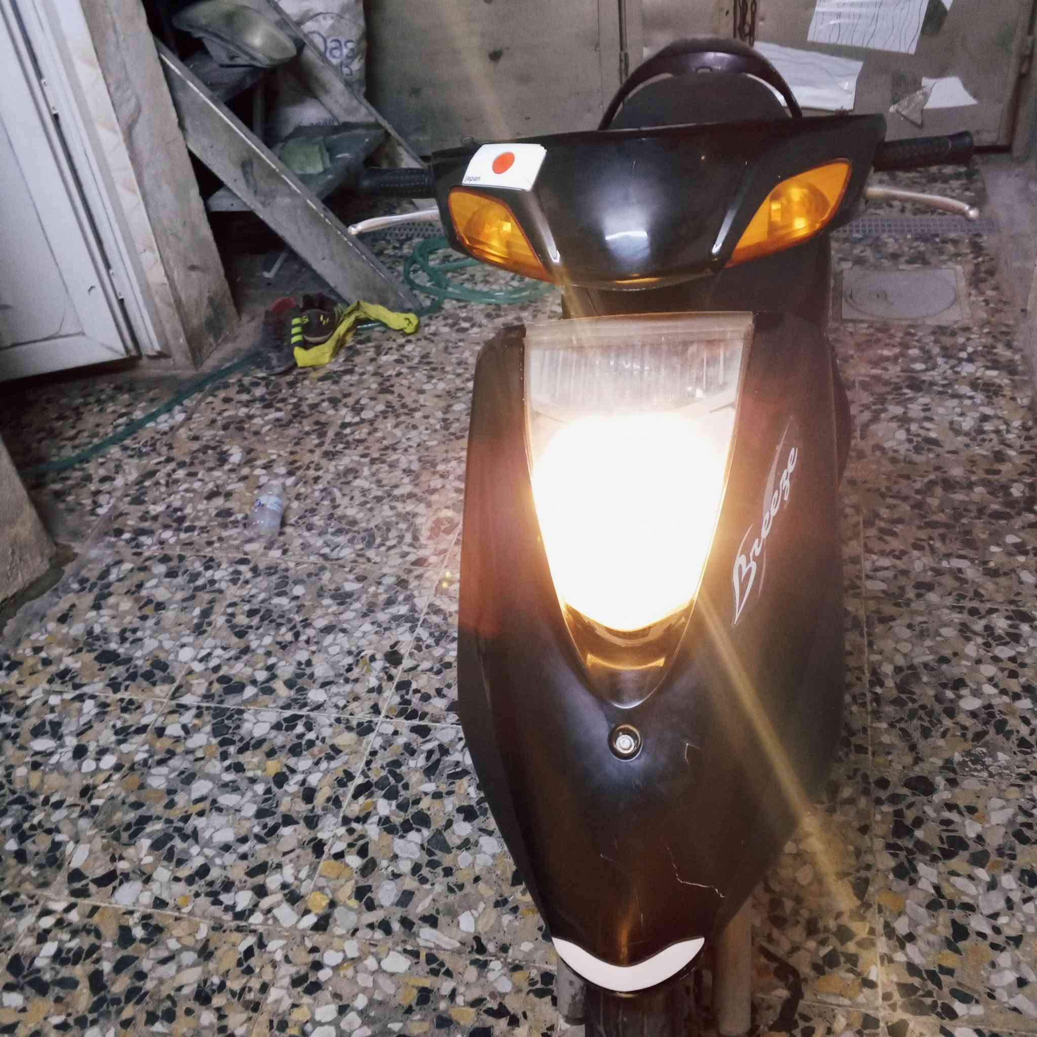 بريز كابريتر سرعته 140 كله بلديه وكله شغاله اي نقص مابيها درجه نضيفه لسعر 550 بغداد المشتل***********
