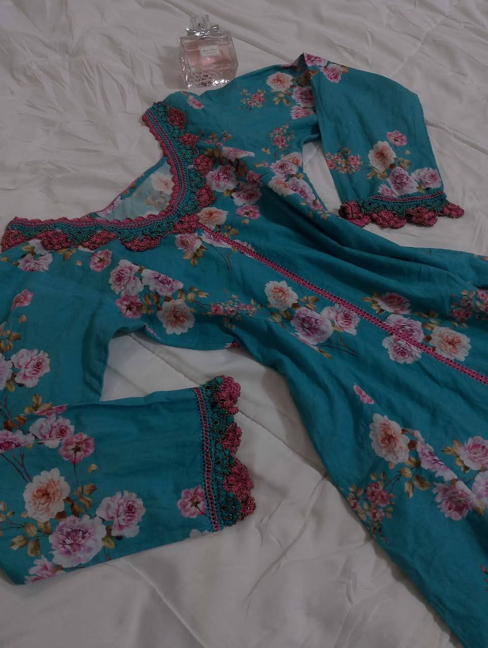 هلو بنات اي قطع اب، 7الحجز ع خاص اكو توصيل لجميع المحافظات جميع القياسات موجود


**إذا كنت صاحب هذا الإعلان وتريد حذفه لأي سبب، رجاءا أرسل رسالة إلى الدعم الفني**