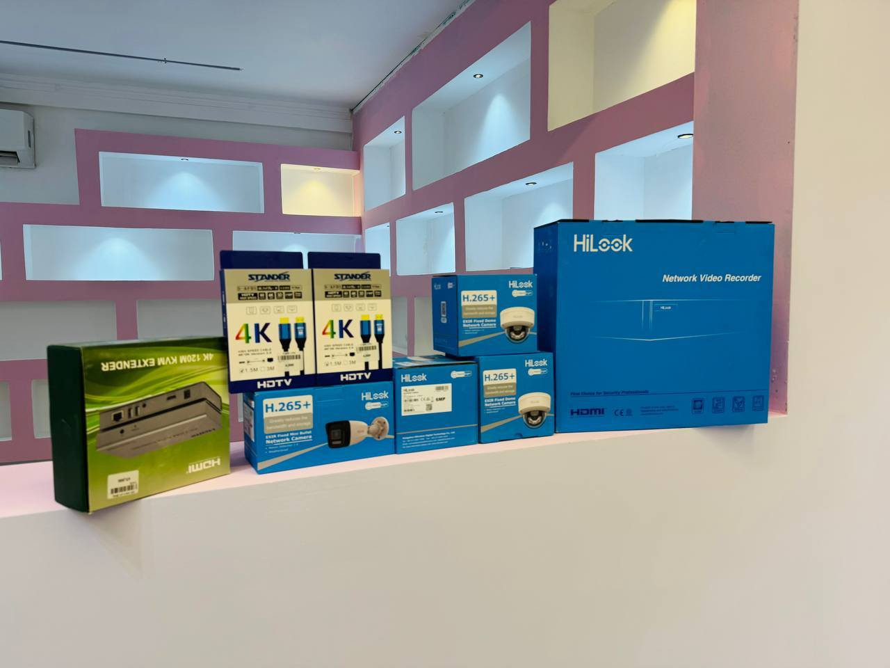 تم تركيب مجموعة كامرات نوعHilook
ipفي مركز تجميل في العروبة
تواصل مع كادر الهلالي
***********
***********
