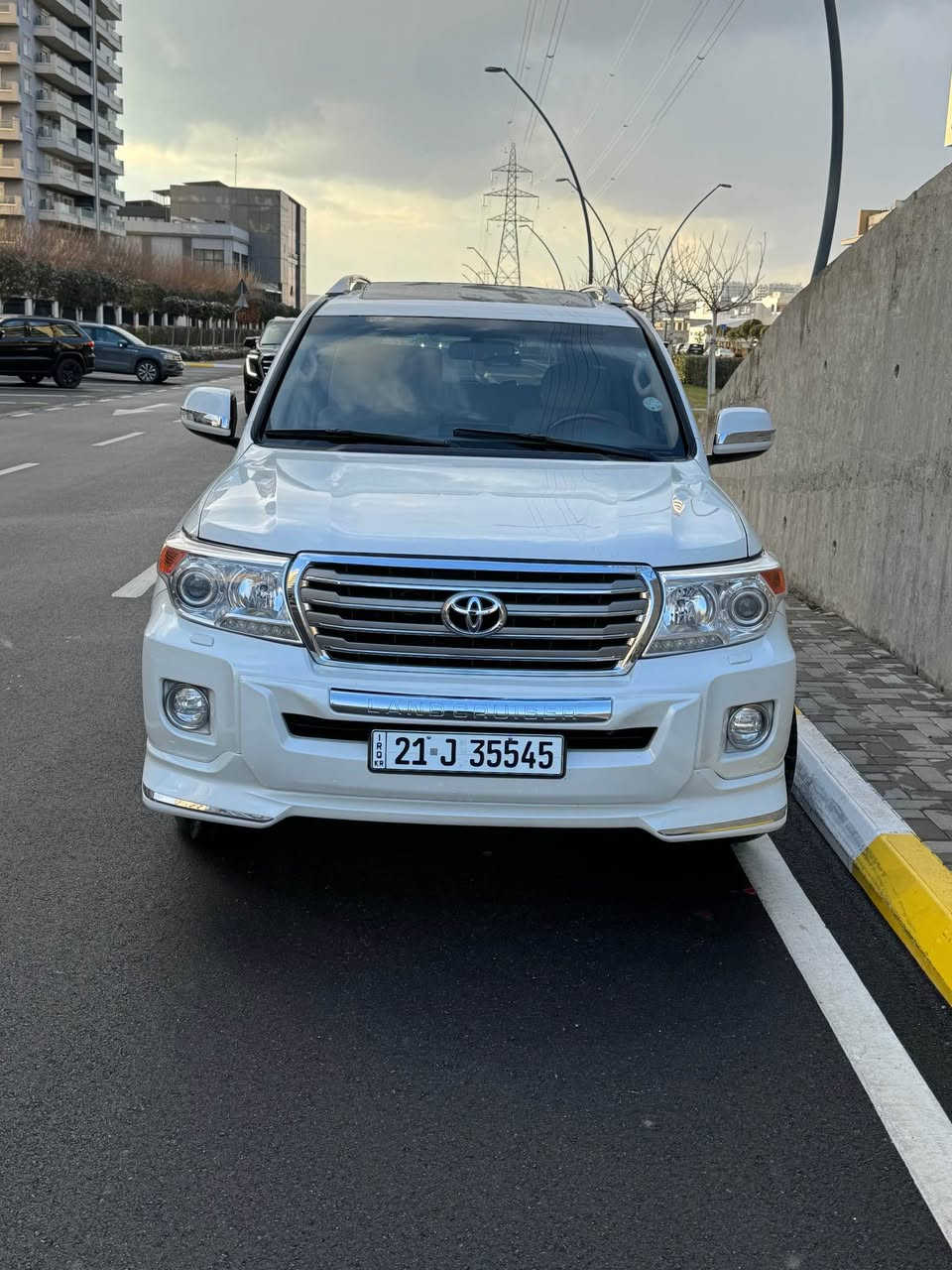 وه‌نه‌وشه‌ مۆدێل ٢٠١٣  بێ بۆیاخ سلاید سه‌لاجه‌ ئیكۆ ناوزه‌رد ١٥٠ هه‌زار رۆشتوه‌ ٦ بستۆن گێرو مه‌كینه‌ی نه‌كراوه‌ته‌وه‌ به‌شه‌رت سه‌نه‌وی تازه‌یه‌ نرخی ٣٥٠ و معامه‌له‌
*********** 
*********** ڤایبه‌رو واتسئاپی له‌سه‌ره السليمانية, العراق
