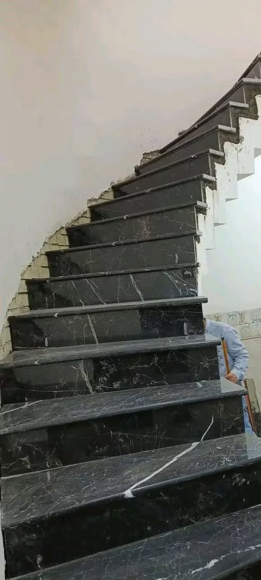 ياله عمي متر 7 بغداد فقط تسليم مهندس شغل درجه اولا ***********
