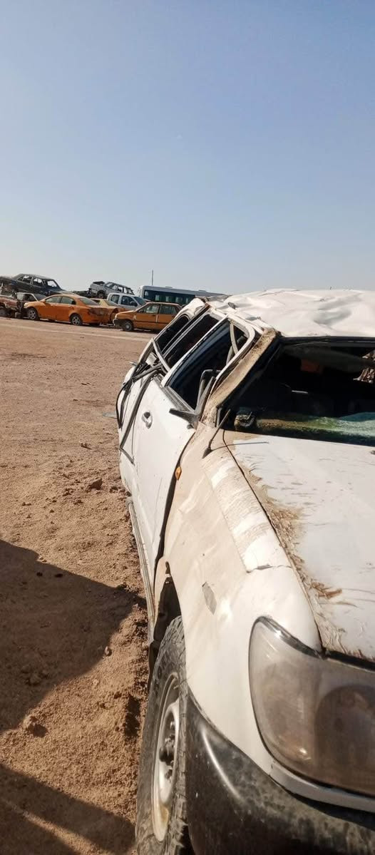 السلام عليكم 
لاندكروز 2005 اتعرضت لحادث انقلاب 
مثل ما موضح أمامكم 
رقمها دهوك تحويل 
للاستفسار 
*********** الزبير, البصرة
