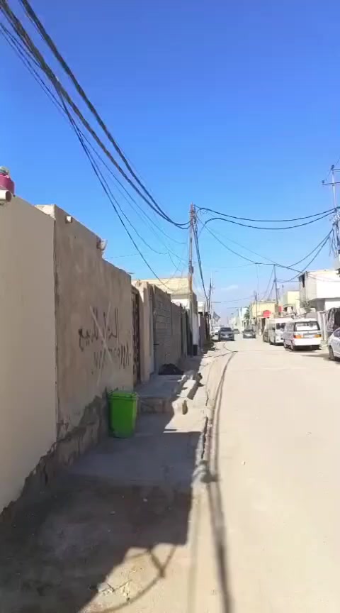 السلام عليكم بيت مساحته  100 /10متر  الواجهه 5ونص ونزال 20  خلف مجمع عماد سكر مقابيل الرادار المطار بيت بناء طابوك السكف عكاده بيت حيل نظيف ٤٣بي مجال ***********
