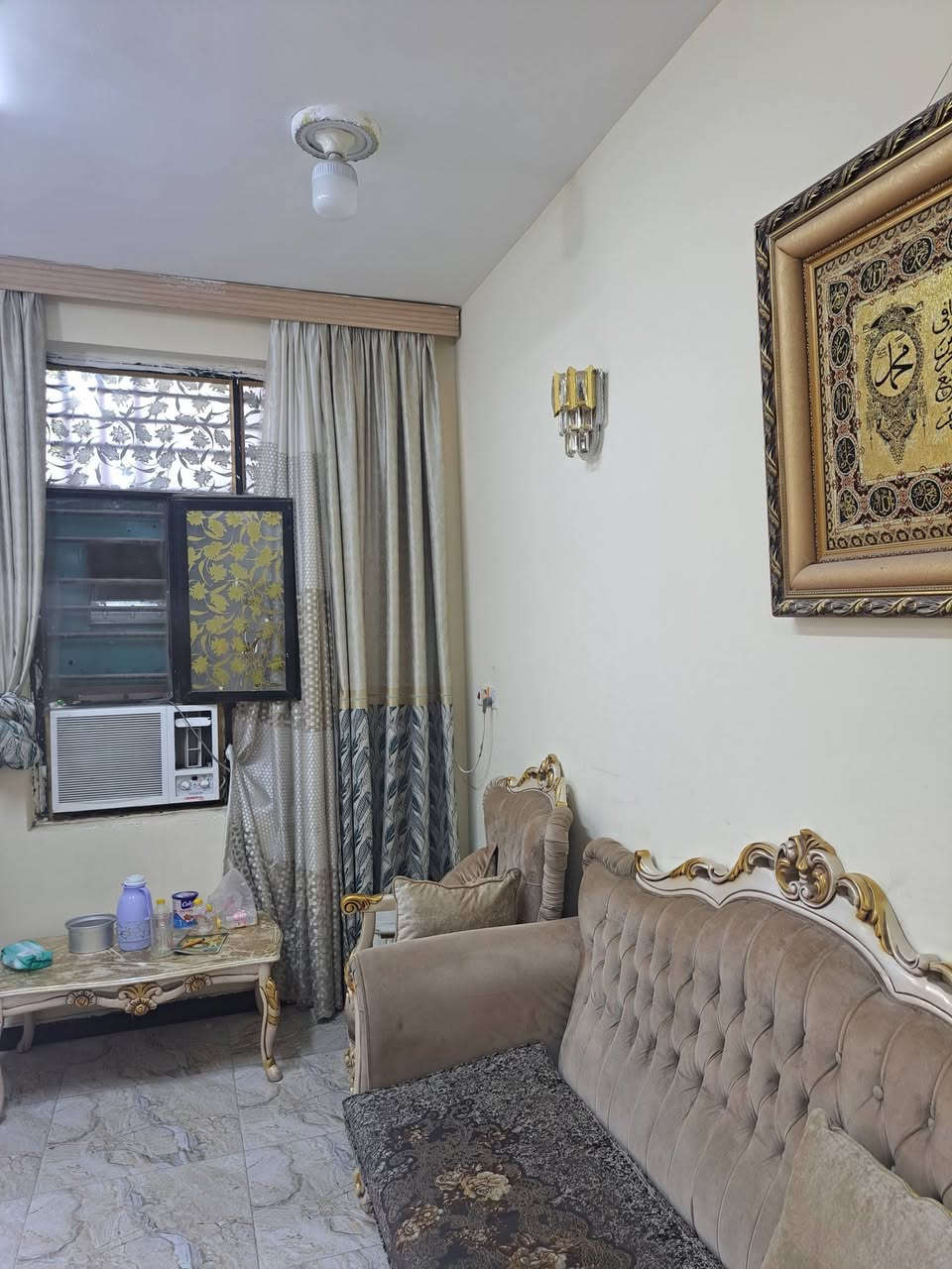 بيت ١٥٠ متر طابو زراعي بغداد المحموديه حي المهندسين طليطله الزراعي شارع ٤٠ التجاري مقابل تانكي الماء مال القادسيه   ٤ اربع غرف نوم وصاله  واستقبال ومطبخ وصحيات  السعر ١١٨  مليون بي مجال 
الامراء *********** واتساب ***********
