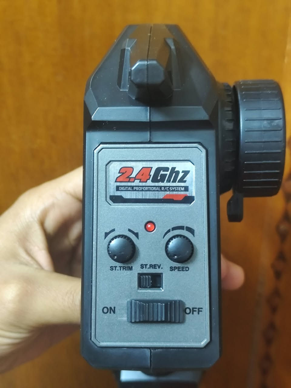 جوستك سيارة حترافي . جديد شغال . مال سيارات RC  سعر 30 الف تعال على الخاص تدلل يوجد توصيل جميع محافظات العراق


**إذا كنت صاحب هذا الإعلان وتريد حذفه لأي سبب، رجاءا أرسل رسالة إلى الدعم الفني**