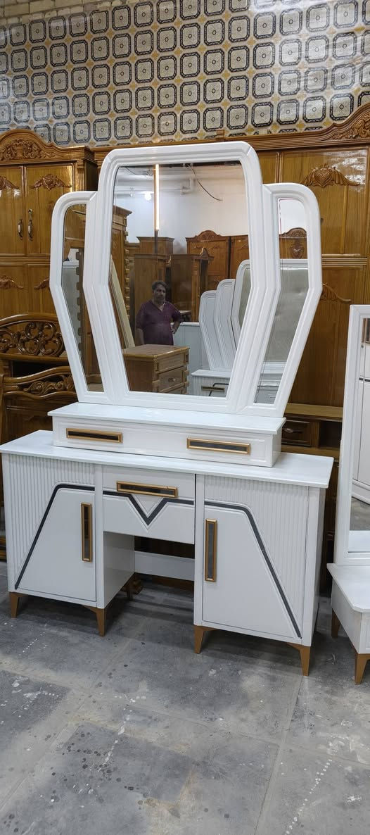 غرفه نوم شغل عراقي تكمه لوجه نديف ١٤ملم داخل صاج ٤ملم دنكه زان سعر مليون ٦٠٠الف حجز ل***********
