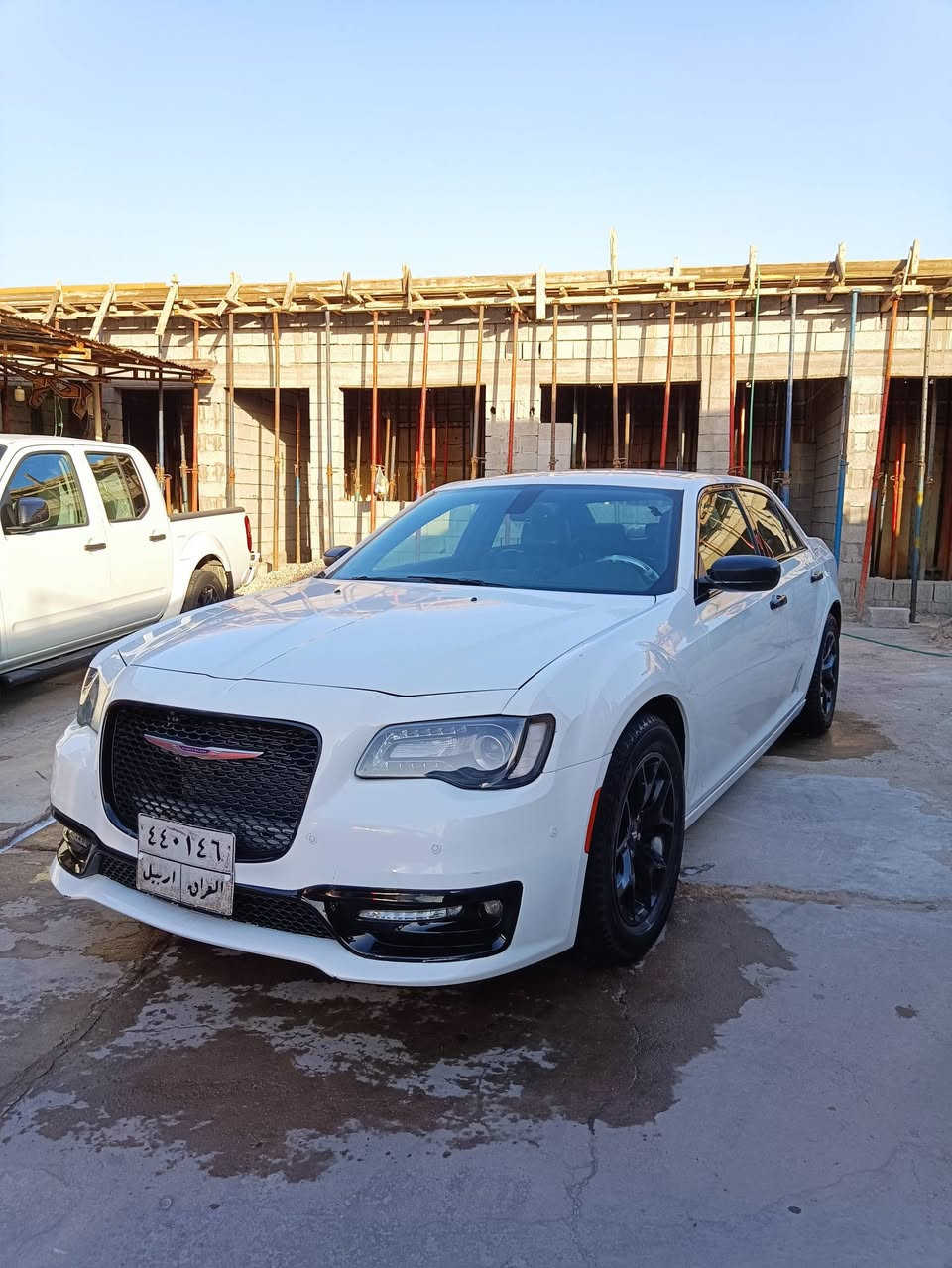 السلام عليكم
كرايسلر S300 موديل 2016  وارد امريكي بيها جاملغ وبنيد ولغد مبدل
وشويه بارد بجاملغ الخلفي سياره S فول مواصفات معروفه مواصفاتها بس بانوراما مابيها دمام بصندوك كشن حضن كشن كهربائي تدفئه ويل 18 وتخم تاير مكينه 3.6 مكينه وكير وحداده بلكارتون سياره جديده وحلوه لايت عدسه زرع عين حمره شرط نهار رقم اربيل سنويه منتهيه 
مكان السياره البصرة 
السعر 149 قفل بيها فقط حق جيه
 تفاصيل اكثر اتصل على رقم بي واتساب واتصال ***********
