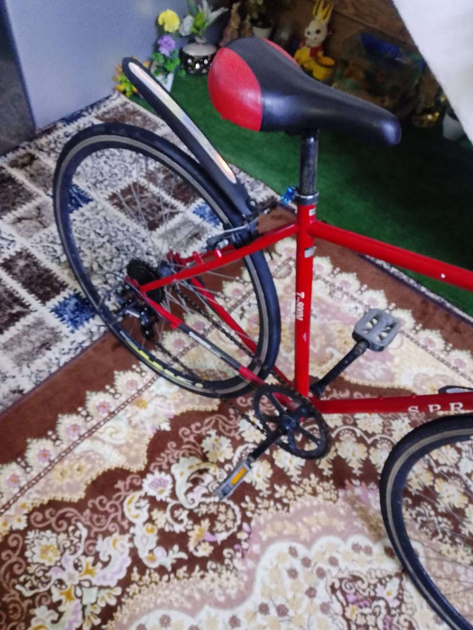 السلام عليكم بايسكل 700 للبيع بايسكل نظيف نظافه 100% سعره السعر 80 وبي مجال مكان البلديات رقم الهاتف ***********
