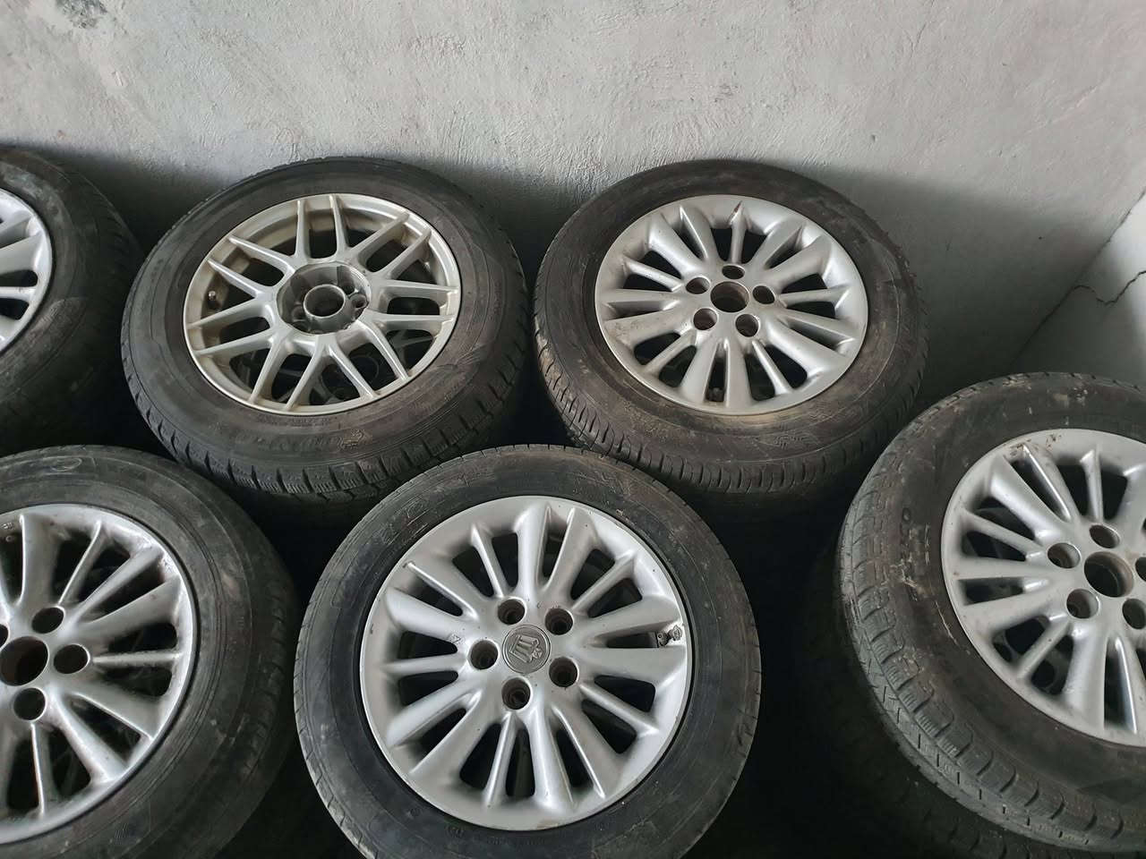 وياله حاويه للبيع مكاني كوفه شارع المطار القديم ***********
