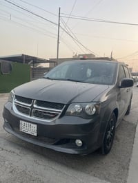 دوج كرفان Gt مديل 19ا السياره فول مواصفات بيبان كهرباء صنوك كهرباء  كش...