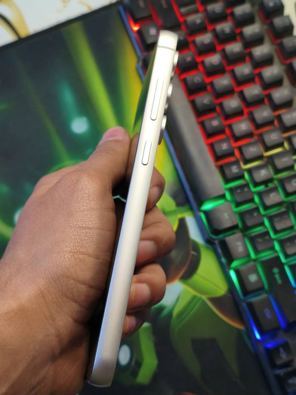 S23 fe ذاكره 256 عشوائيه 8 جهاز كامل متقامل نضافه ٩٠%سعره 375الف وبيه مجال للشراي


**إذا كنت صاحب هذا الإعلان وتريد حذفه لأي سبب، رجاءا أرسل رسالة إلى الدعم الفني**