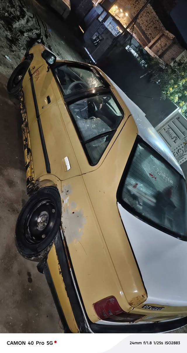 السلام عليكم سياره بيجو405مديل 2011مصفره هيئه وغرامات سنويه ل29مالكها متواجد الرقم بغداد سياره جاهزة من كلشي بس التلحيضات موجوده بصوره العنوان حله شارع 80 ***********التواصل ع هذا الرقم واتساب
