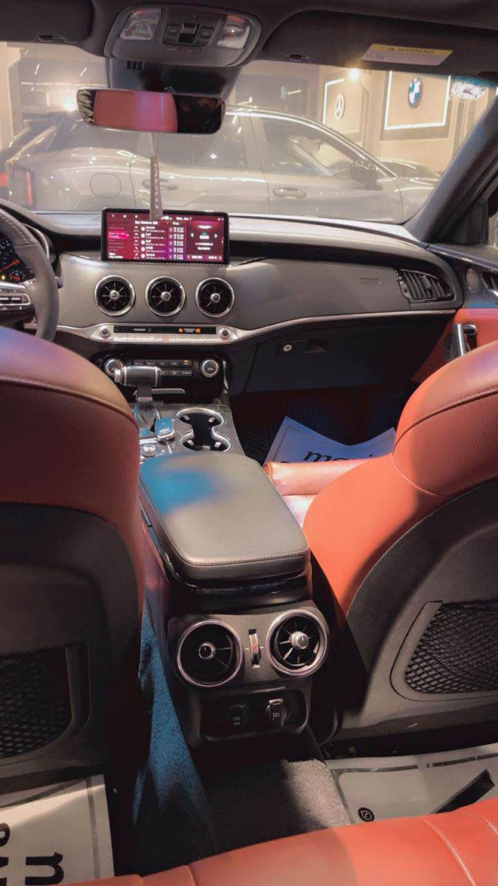 كيا ستينكر 2022 gt1 
فول مواصفات 1/1
داخل احمر 
4 سلندر 
ماشية : 54 الف ميل 
الضرر سطحي : جاملغ و باب  و شبر جاملغ ورا تكحيل 
السعر : 183$ 
الرقم :*********** واتساب اكر, نينوى
